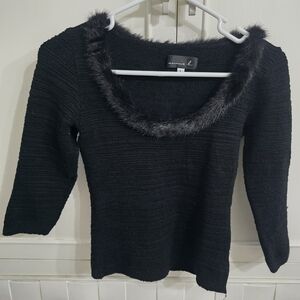 Vintage Annie B. Black 3/4 Sleeve Sweater with Faux Fur Trim